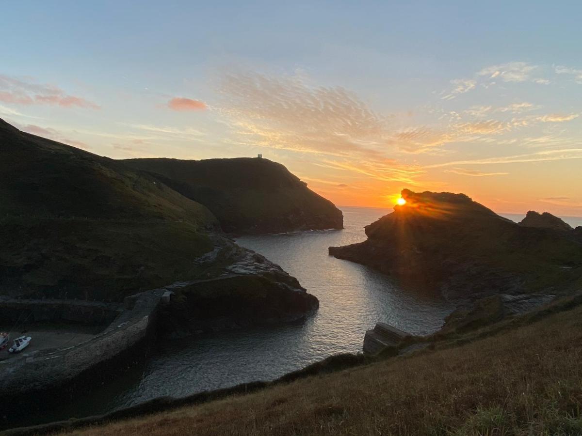 Polrunny Farm Seaberry Cottage With A Sea View And Log Burner Boscastle Exterior foto